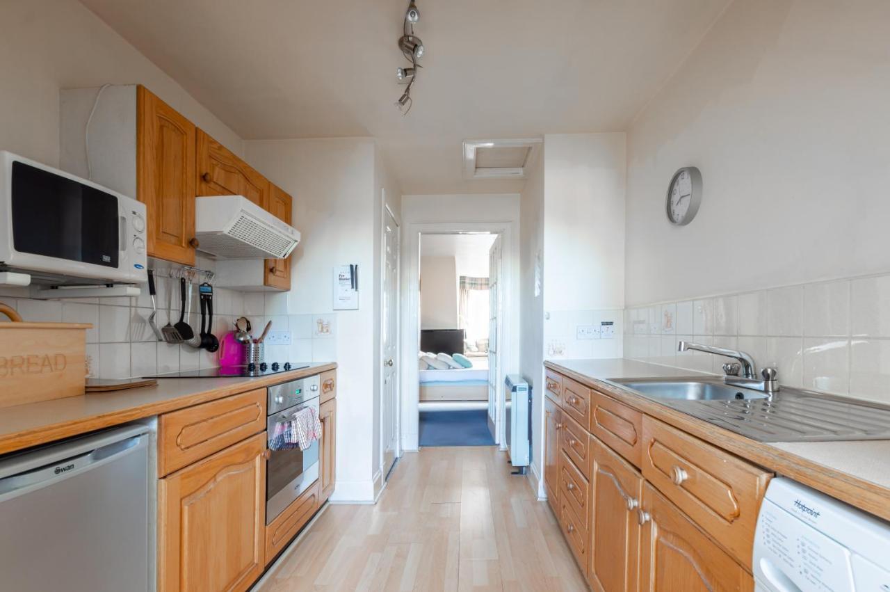 Tony Asga - Tony'S Apartment Heart Of Edinburgh City Centre Sleeps 2 ภายนอก รูปภาพ