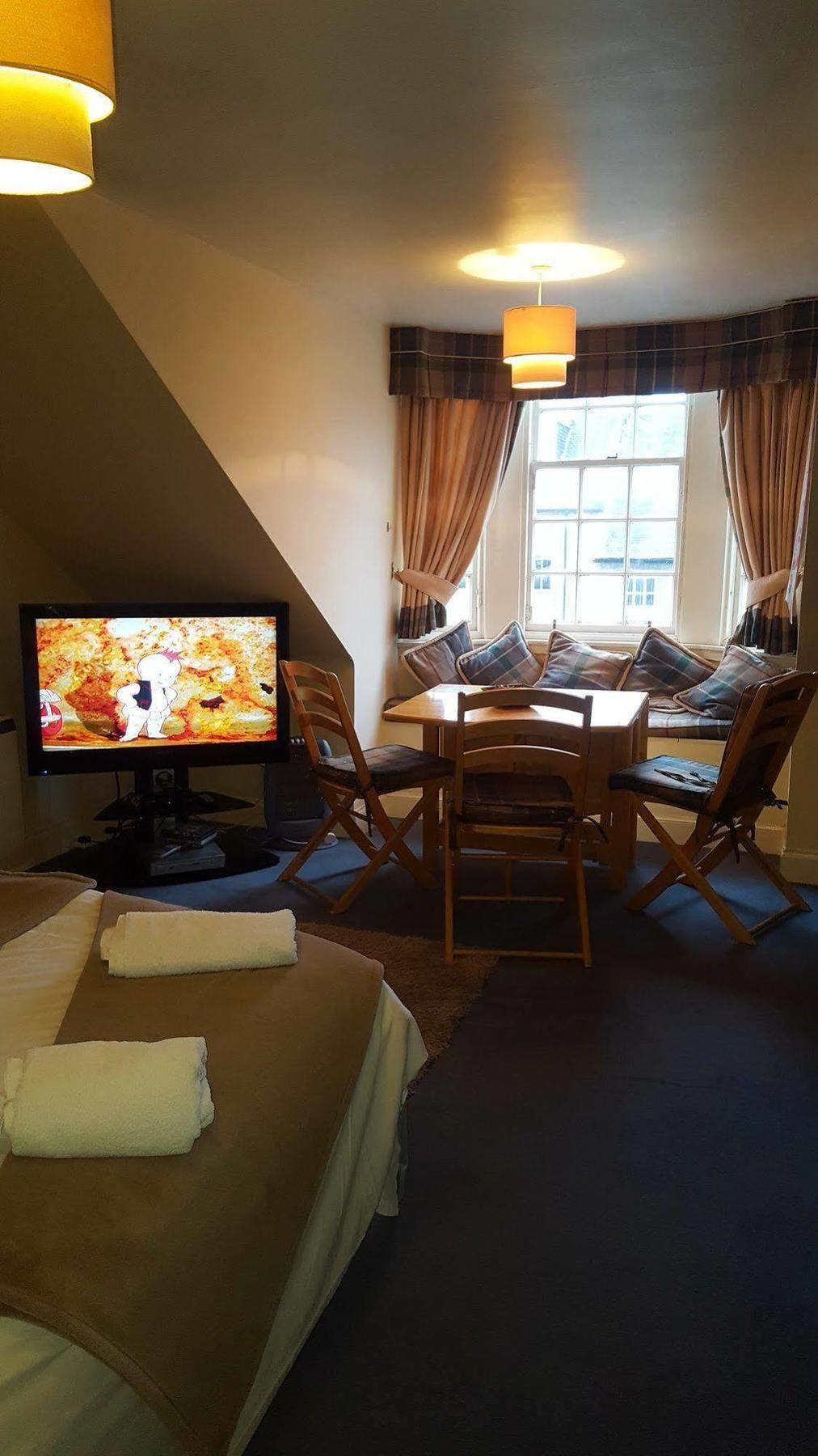 Tony Asga - Tony'S Apartment Heart Of Edinburgh City Centre Sleeps 2 ภายนอก รูปภาพ