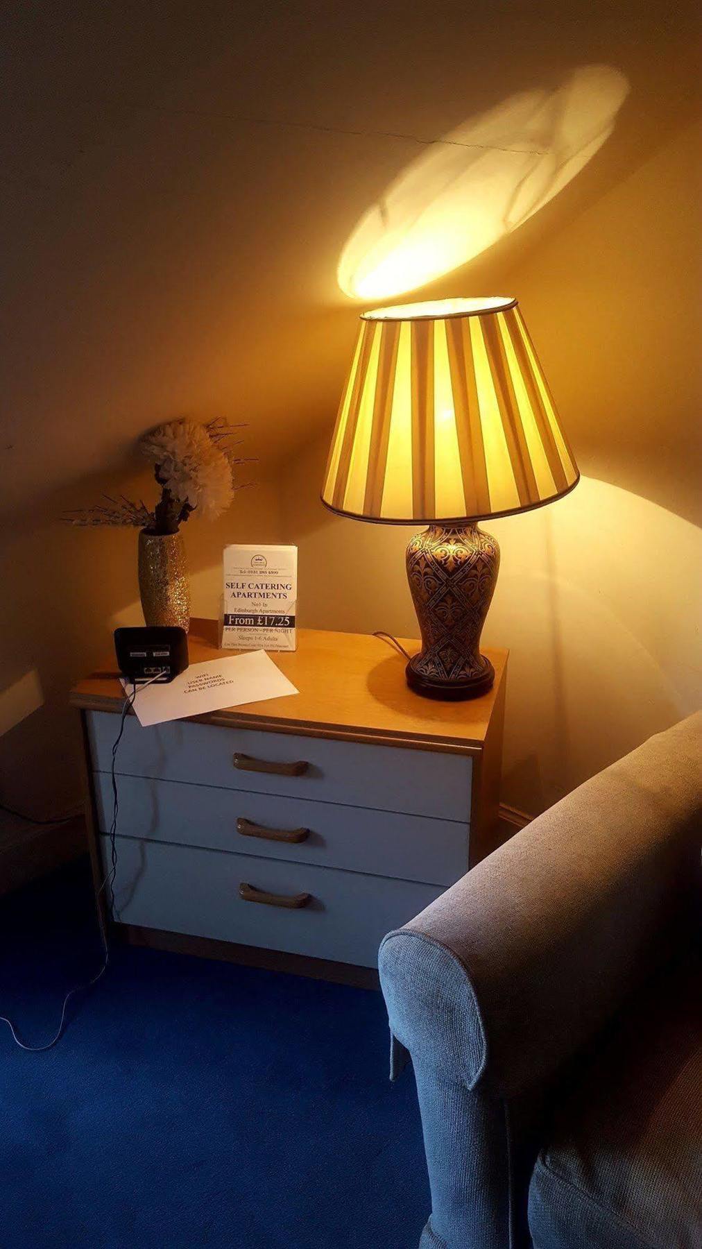 Tony Asga - Tony'S Apartment Heart Of Edinburgh City Centre Sleeps 2 ภายนอก รูปภาพ