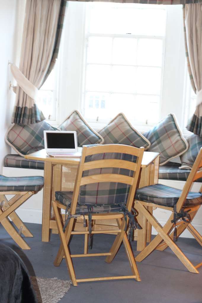 Tony Asga - Tony'S Apartment Heart Of Edinburgh City Centre Sleeps 2 ห้อง รูปภาพ