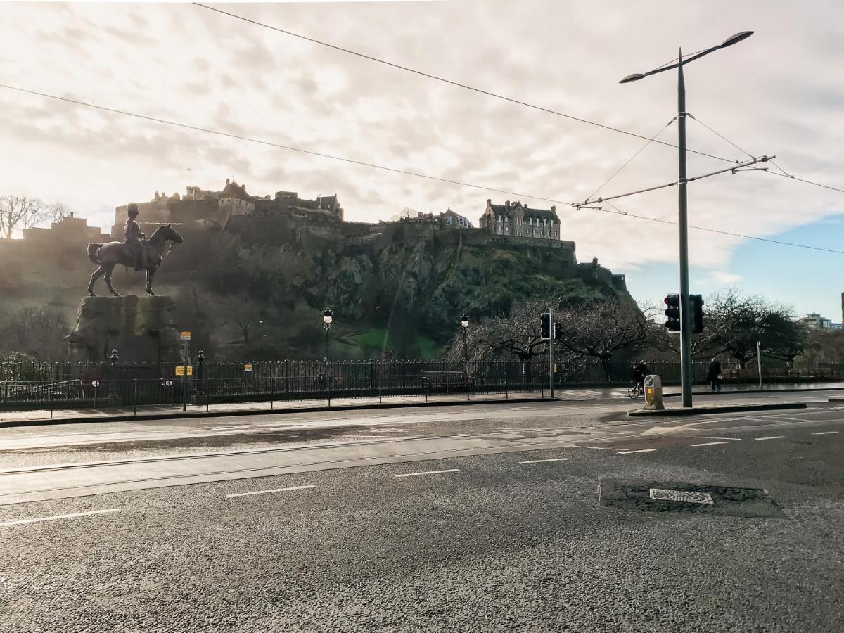 Tony Asga - Tony'S Apartment Heart Of Edinburgh City Centre Sleeps 2 ภายนอก รูปภาพ